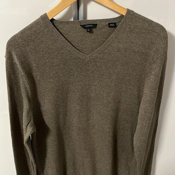 GUESS Men’s V-Neck Sweater Cotton, Size XL - Picture 2 of 9